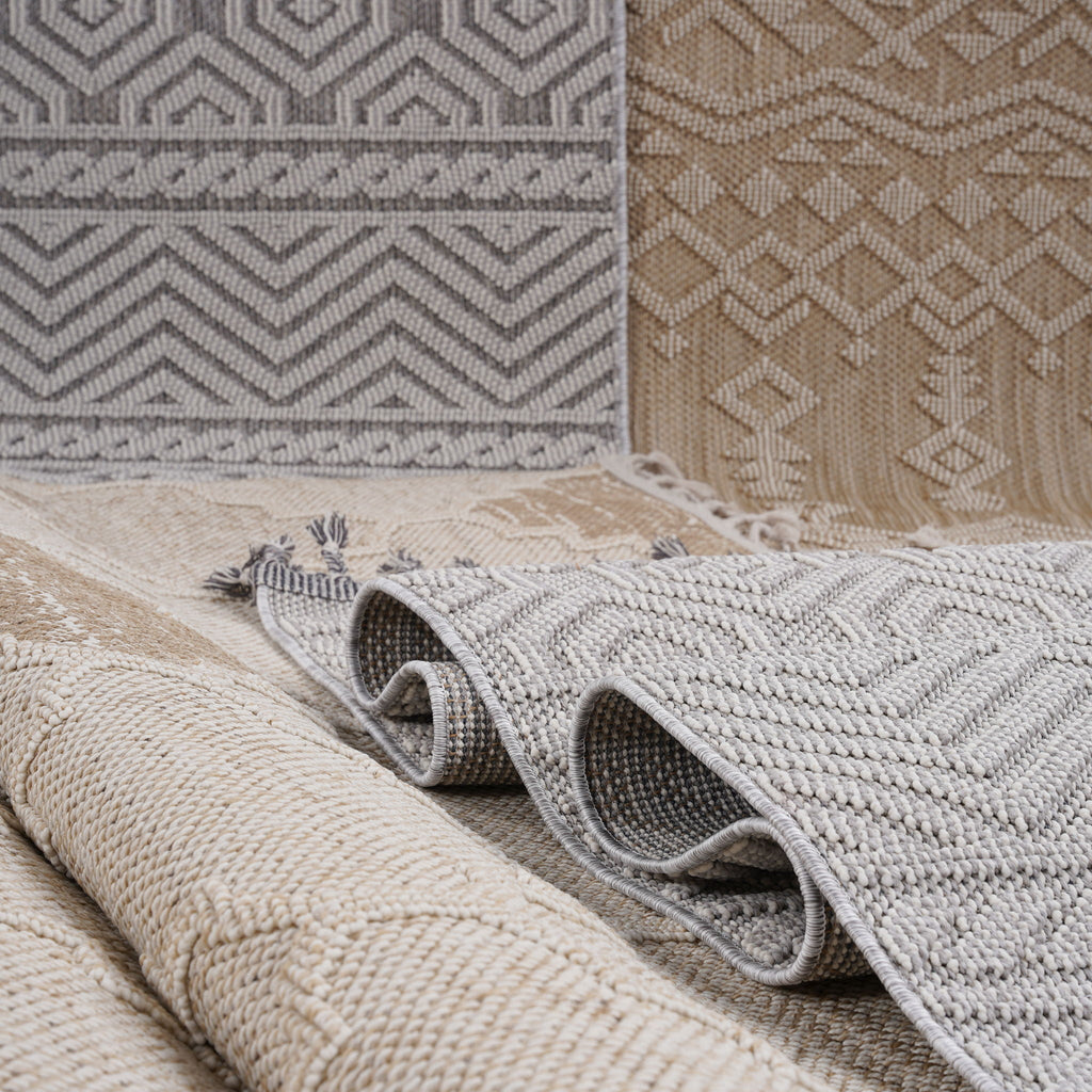 Guros - 6' X 9' Geometric Indoor / Outdoor Area Rug - White