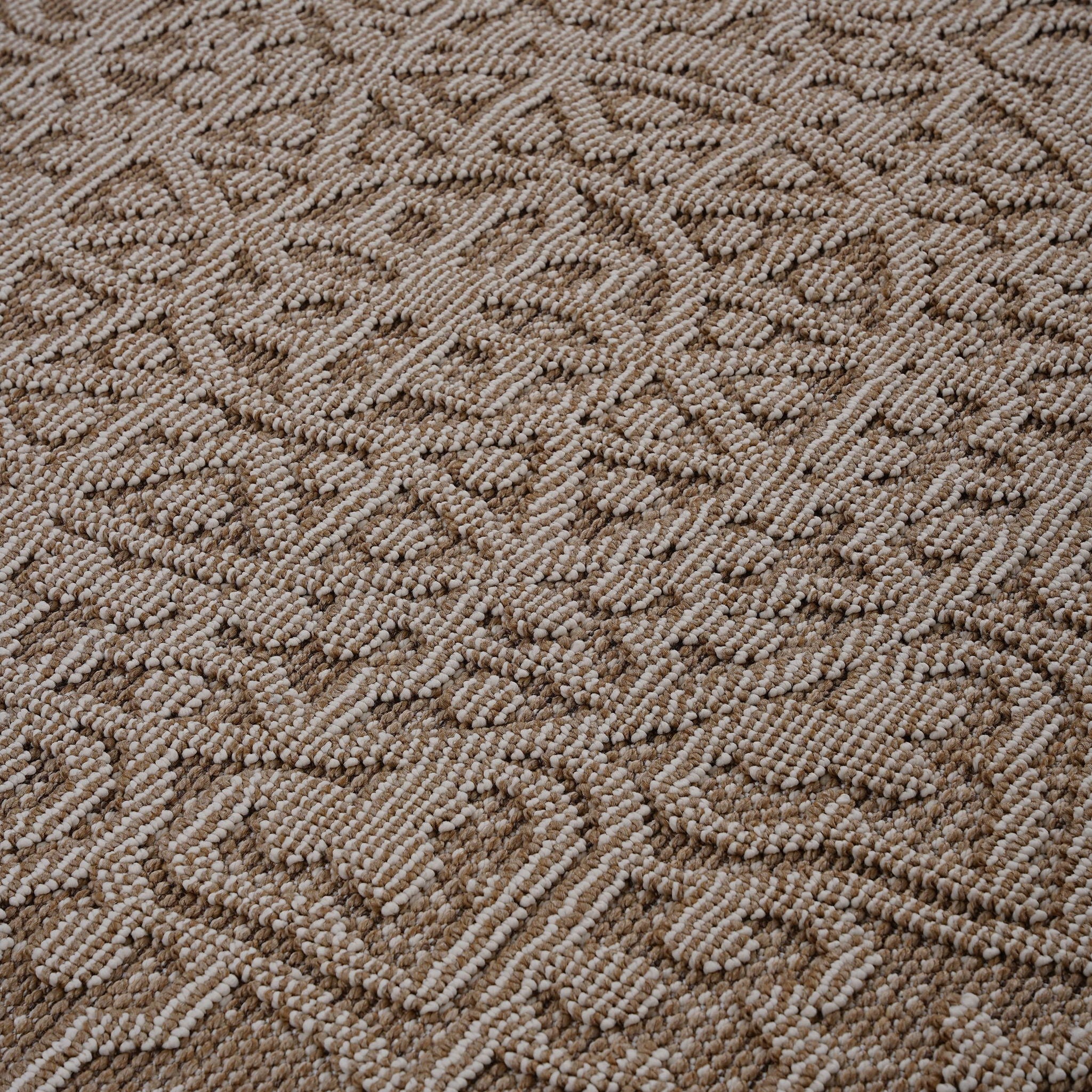 Guros - 6' X 9' Medallion Indoor / Outdoor Area Rug - Beige
